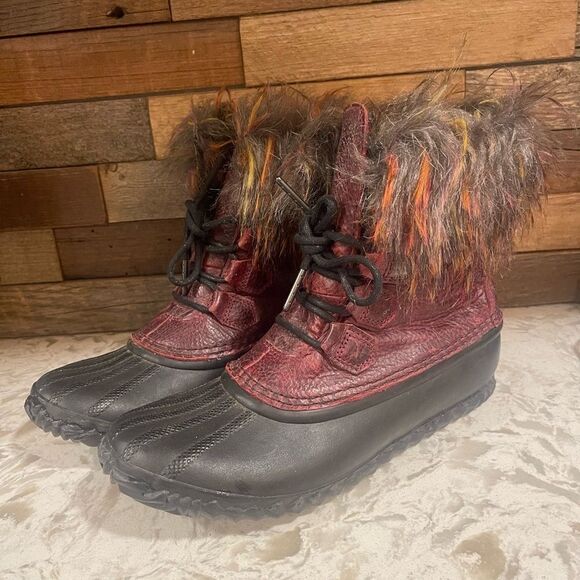 Sorel Shoes - Sorel Women's Red and Black Winter Boots with Faux Fur
